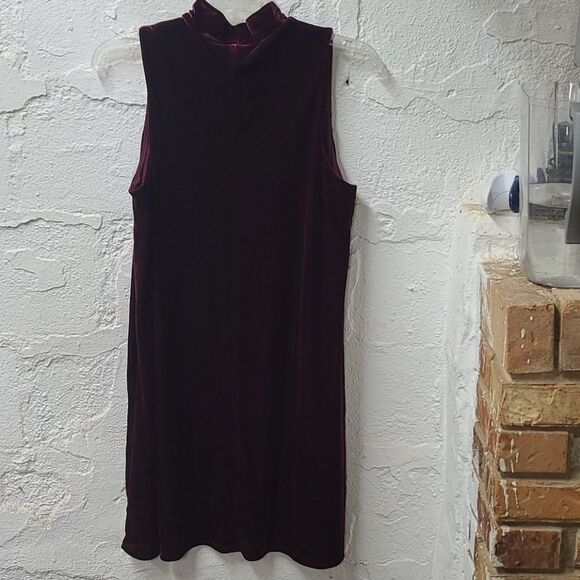 Maurices marron turtleneck sleeveless velvet dress - Picture 11 of 11